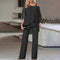 Completo due pezzi con spalle scoperte per donna - fluido ed elegante, perfetto per l'autunno
